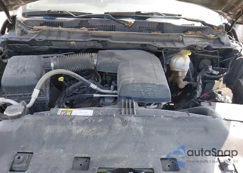 2023 Ram 1500 Classic Slt 4X4 5'7 Box z USA, uszkodzony, nr VIN 1C6RR7LG8PS565844